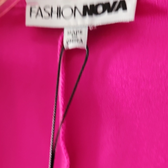 FASHION NOVA Fuchsia Double-Breasted Blazer dress - Picture 4 of 6
